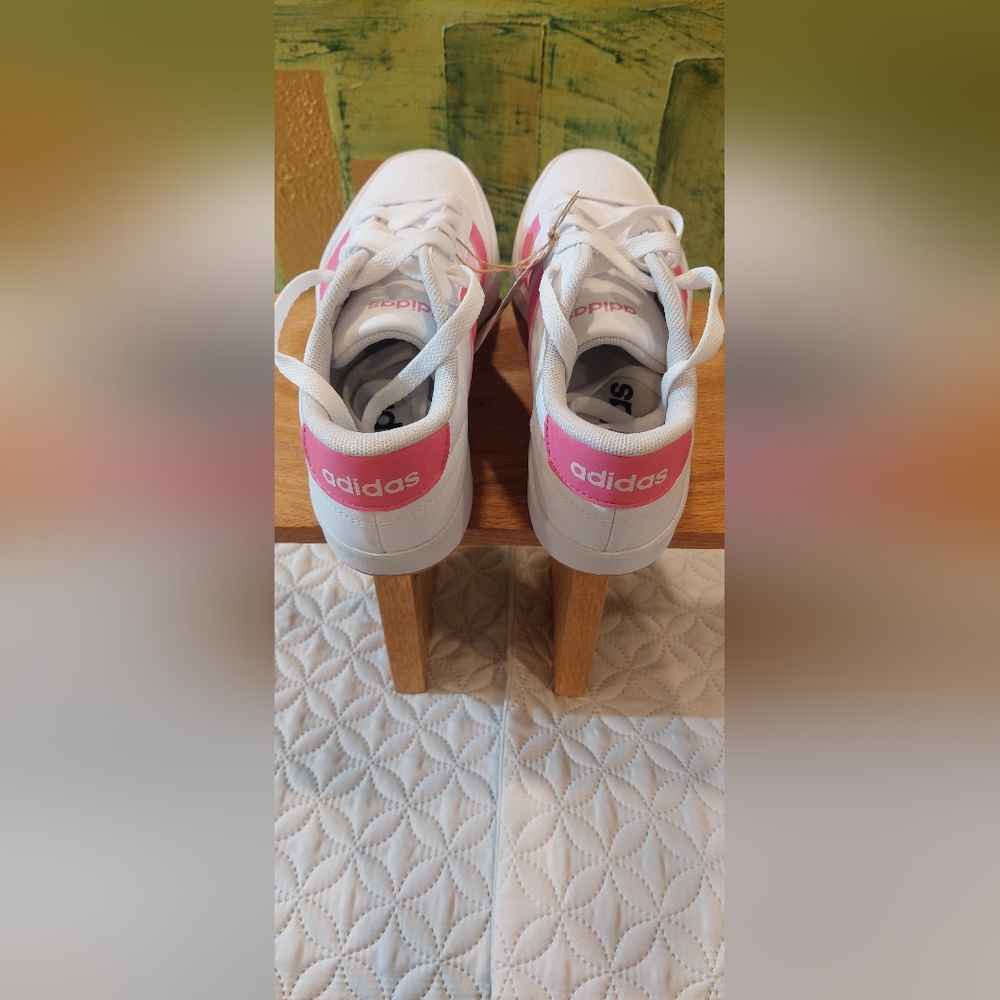Adidas Kids Sneakers in White and Pink Stripes - Picture 3 of 6
